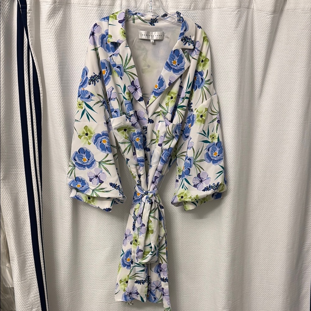 Endless Rose White Floral Kimono